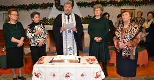 Σε μια ζεστή εορταστική ατμόσφαιρα πραγματοποιήθηκε η Χριστουγεννιάτικη εκδήλωση της Εστίας Μητέρας Σε μια ζεστή εορταστική ατμόσφαιρα πραγματοποιήθηκε η Χριστουγεννιάτικη εκδήλωση της Εστίας Μητέρας