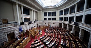 Με την σύγκρουση των πολιτικών αρχηγών η κορύφωση της «μάχης» για το εργασιακό νομοσχέδιο