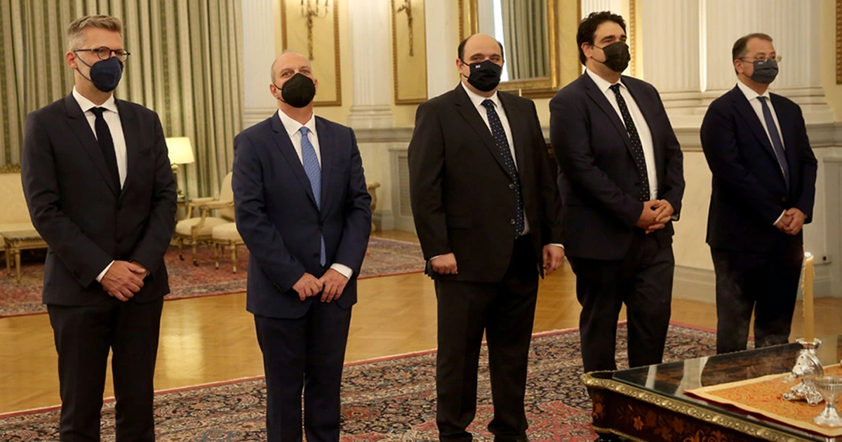 Τι αλλάζει στην κυβέρνηση και το Μέγαρο Μαξίμου