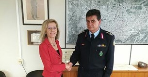 Συνάντηση της Δημάρχου Λεβαδέων με τον Γενικό Περιφερειακό Αστυνομικό Διευθυντή Στερεάς Ελλάδας Συνάντηση της Δημάρχου Λεβαδέων με τον Γενικό Περιφερειακό Αστυνομικό Διευθυντή Στερεάς Ελλάδας