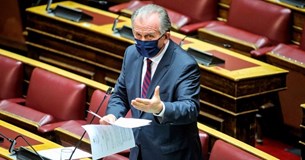 Την άμεση έγκριση δύο τμημάτων του ΓΕΛ Διστόμου ζητά ο Γιώργος Μουλκιώτης