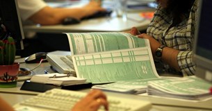 Προς παράταση έως τη 15η Σεπτεμβρίου η προθεσμία για την υποβολή των φορολογικών δηλώσεων