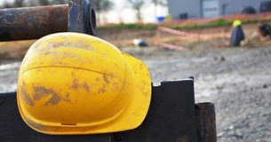 Νέο θανατηφόρο εργατικό ατύχημα στην Αταλάντη - Οργή από το Ε.Κ.Π.Ε.Φ. Νέο θανατηφόρο εργατικό ατύχημα στην Αταλάντη - Οργή από το Ε.Κ.Π.Ε.Φ.