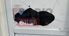 Θήβα: Αγνωστοι εισέβαλαν σε κτίριο του ΔΟΘ και προκάλεσαν φθορές σε οχήματα