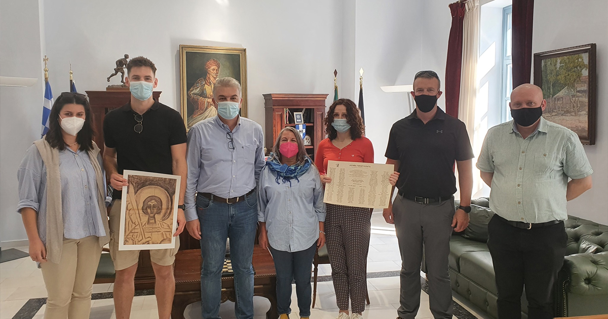 Ιρλανδούς εκπαιδευτικούς συνάντησε ο Δήμαρχος Δελφών