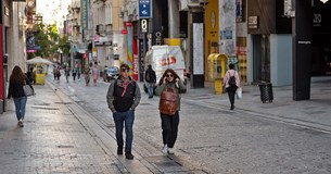 Κρούσματα κορωνοϊού: Πρόβλεψη Θωμαΐδη για πάνω από 8.000 σήμερα
