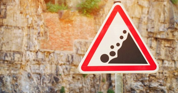 Ερώτηση της Ε.Λ. για την κατάπτωση βράχων στον Δήμο Διστόμου-Αράχωβας-Αντίκυρας - Τι απαντά ο κ. Στυλιανίδης