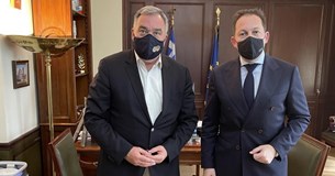 Συνάντηση Καραΐσκου-Πέτσα για την πορεία των έργων στο Δήμο Λαμιέων