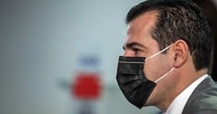 Νέα μέτρα έως 3 Ιανουαρίου - Μάσκα παντού από αύριο, ακυρώνονται οι δημόσιες εορταστικές εκδηλώσεις