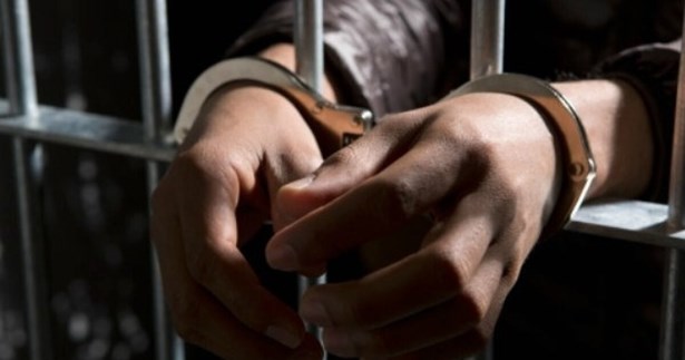 Στα χέρια της ΕΛ.ΑΣ. τρεις άνδρες για κατοχή ναρκωτικών στο Καρπενήσι