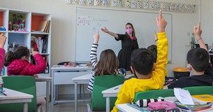 Πώς θα ανοίξουν τα σχολεία τη Δευτέρα - 12 ερωτήσεις και απαντήσεις από το υπουργείο Παιδείας