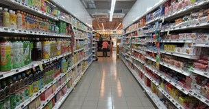 Πλαφόν, ανατιμήσεις και «πόλεμος» με τους κερδοσκόπους - Φόβοι για ελλείψεις