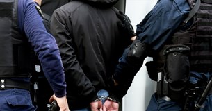 Τον «τσάκωσαν» επ` αυτοφώρω στη Χαλκίδα για κλοπή από όχημα