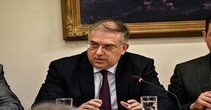 ΥΠΕΣ: Μην πηγαίνετε στα χωριά σας ΥΠΕΣ: Μην πηγαίνετε στα χωριά σας