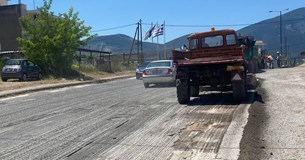 Δ. Χαλκιδέων: Εργασίες ασφαλτόστρωσης σε τμήμα της Λεωφόρου Κ. Καραμανλή Δ. Χαλκιδέων: Εργασίες ασφαλτόστρωσης σε τμήμα της Λεωφόρου Κ. Καραμανλή