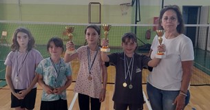 3 χρυσά, 1 ασημένιο και 2 χάλκινα μετάλλια κέρδισαν οι αθλητές του Φ.Ε.Ο.Θήβας στο Πανελλήνιο Πρωτάθλημα Badminton U-13