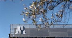 Η MYTILINEOS υπέγραψε συμφωνία πώλησης ρεύματος με την ENEL Χιλής για 10 χρόνια και ποσότητα 1,1 εκατ. μεγαβατώρες το χρόνο Η MYTILINEOS υπέγραψε συμφωνία πώλησης ρεύματος με την ENEL Χιλής για 10 χρόνια και ποσότητα 1,1 εκατ. μεγαβατώρες το χρόνο