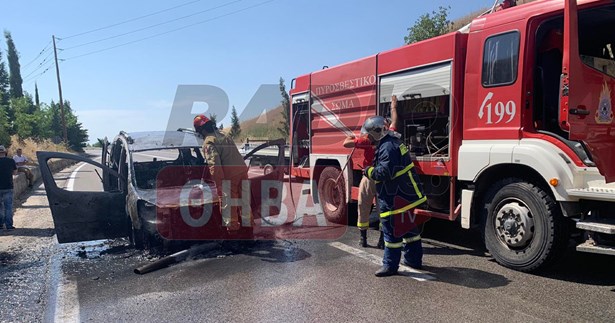 Όχημα τυλίχθηκε στις φλόγες στις Ερυθρές (Βίντεο)