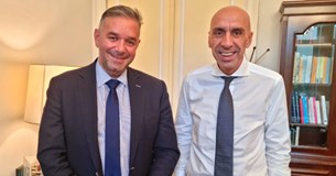 Τον Υφυπουργό παρά τω Πρωθυπουργώ συνάντησε ο Θέμης Χειμάρας