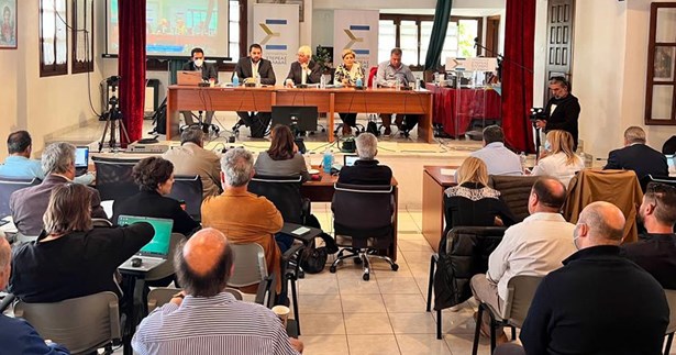 Οι γερμανικές αποζημιώσεις και πολλά έργα συζητήθηκαν στο Περιφερειακό Συμβούλιο στο Δίστομο