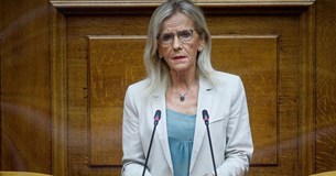 Γ. Πούλου: «Διελκυστίνδα ευθυνών για την πεζογέφυρα της ΠΑΘΕ στο Κάστρο Ορχομενού Βοιωτίας»