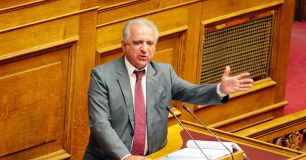 Ο Ανδρέας Κουτσούμπας συνεχίζει τον κύκλο συζητήσεων με φοιτητές και αγρότες της Βοιωτίας