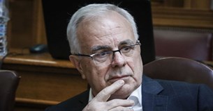 Β. Αποστόλου: Είμαστε κοντά στους εργαζόμενους της ΛΑΡΚΟ Β. Αποστόλου: Είμαστε κοντά στους εργαζόμενους της ΛΑΡΚΟ