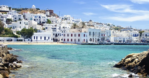 Προτάσεις της Κομισιόν για τουρισμό: «Restart» στα ταξίδια, τεστ εντός και εκτός συνόρων