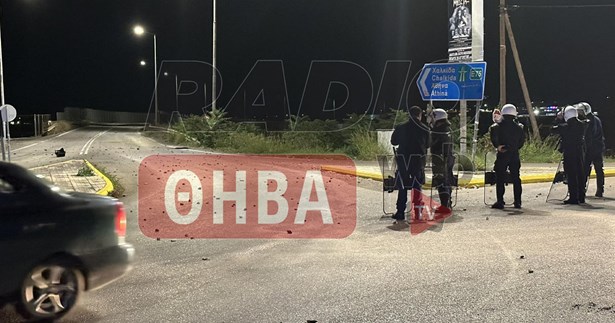 Έκτακτο: Σοβαρά επεισόδια στο Πυρί της Θήβας με τους Ρομά (Βίντεο-Φωτό)