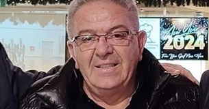 Ο ΑΟ Μαυρομματίου βράβευσε τον παλαίμαχο ποδοσφαιριστή της ομάδα Δρίτσουλα Περικλή