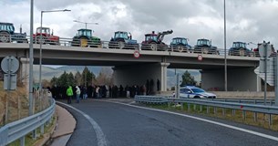 Κάστρο: Μπλόκο των Βοιωτών στην εθνική οδό