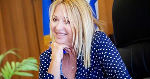 Η Αντιπεριφερειάρχης, Φανή Παπαθωμά, για τη «Βια κατά των Γυναικών» Η Αντιπεριφερειάρχης, Φανή Παπαθωμά, για τη «Βια κατά των Γυναικών»