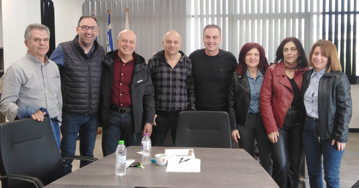 Με εκπροσώπους του Χορευτικού και Λαογραφικού Ομίλου Λιβαδειάς συναντήθηκε ο Δήμαρχος Λεβαδεών Δημήτρης Καραμάνης