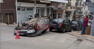 Ντελαπαρισε επιβατικό στο κέντρο της Λιβαδειάς