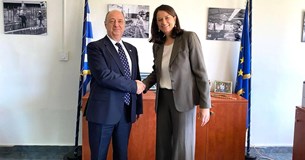 Επίσκεψη της Νίκης Κεραμέως στην Ανεξάρτητη Αρχή Επιθεώρηση Εργασίας - Προμετωπίδα η εντατικοποίηση των ελέγχων Επίσκεψη της Νίκης Κεραμέως στην Ανεξάρτητη Αρχή Επιθεώρηση Εργασίας - Προμετωπίδα η εντατικοποίηση των ελέγχων
