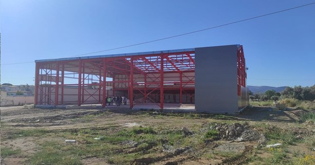 Την χρηματοδότηση για την αποπεράτωση του νέου κλειστού γυμναστηρίου Ψαχνών και τη διαμόρφωση περιβάλλοντος χώρου υπέγραψε ο Φάνης Σπανός Την χρηματοδότηση για την αποπεράτωση του νέου κλειστού γυμναστηρίου Ψαχνών και τη διαμόρφωση περιβάλλοντος χώρου υπέγραψε ο Φάνης Σπανός