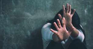 32χρονη κατήγγειλε ομαδικό βιασμό από τέσσερις άνδρες στην παραλία του Αγίου Ισιδώρου στην Αντίκυρα 32χρονη κατήγγειλε ομαδικό βιασμό από τέσσερις άνδρες στην παραλία του Αγίου Ισιδώρου στην Αντίκυρα