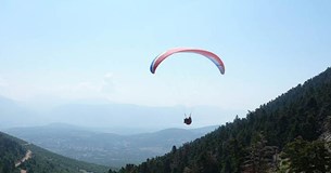 Θρίλερ με εξαφάνιση αεροπτεριστή στον Κιθαιρώνα Θρίλερ με εξαφάνιση αεροπτεριστή στον Κιθαιρώνα
