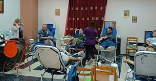70 φιάλες αίματος συγκεντρώθηκαν στην αιμοδοσία στο Πνευματικό Κέντρο του Ι.Ν. Αγίων Νικολάου και Ρούφου Θηβών 70 φιάλες αίματος συγκεντρώθηκαν στην αιμοδοσία στο Πνευματικό Κέντρο του Ι.Ν. Αγίων Νικολάου και Ρούφου Θηβών