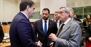 Στο επίκεντρο της συνάντησης Φάνη Σπανού-Raffaele Fitto το δημογραφικό και η διαχείριση του νερού 
