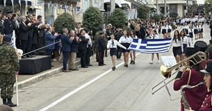Με λαμπρότητα η παρέλαση της 25ης Μαρτίου στη Θήβα - Ζήτω το Έθνος! Ζήτω η πατρίδα! (ΒΙΝΤΕΟ-ΦΩΤΟ)