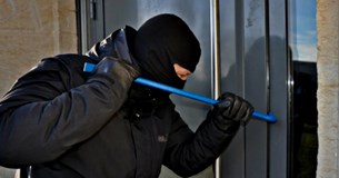 Έκλεψαν 16.000 ευρώ από το 4ο γυμνάσιο Θήβας