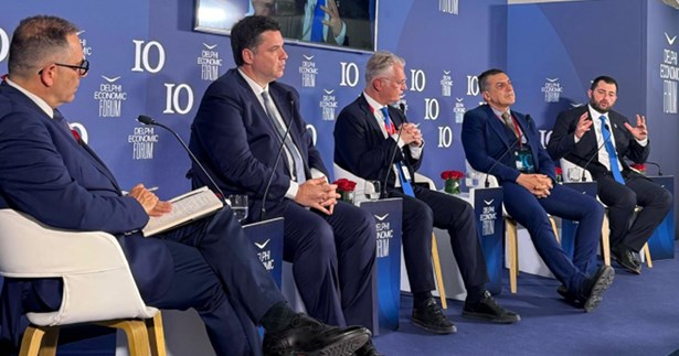 Φάνης Σπανός από 10ο Φόρουμ Δελφών: «Να θέλει και να μπορεί μια νέα οικογένεια να έρθει και να ζήσει στην Στερεά Ελλάδα» Φάνης Σπανός από 10ο Φόρουμ Δελφών: «Να θέλει και να μπορεί μια νέα οικογένεια να έρθει και να ζήσει στην Στερεά Ελλάδα»