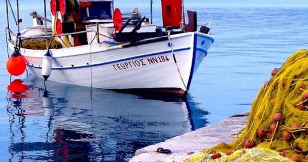 Το ΥπΑΑΤ κατέβαλε 15 εκατ. στους παράκτιους αλιείς