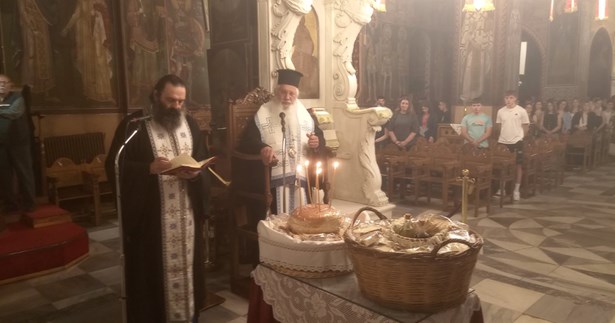 Ιερά Παράκληση στη Λιβαδειά για τους υποψηφίους μαθητές των Πανελλαδικών εξετάσεων