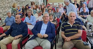 Επίθεση κατά πάντων από τον Γ.Γ. του ΚΚΕ από την Αλίαρτο Επίθεση κατά πάντων από τον Γ.Γ. του ΚΚΕ από την Αλίαρτο