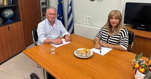 Επίσκεψη Μουλκιώτη στις Διευθύνσεις Πρωτοβάθμιας και Δευτεροβάθμιας Εκπαίδευσης Βοιωτίας Επίσκεψη Μουλκιώτη στις Διευθύνσεις Πρωτοβάθμιας και Δευτεροβάθμιας Εκπαίδευσης Βοιωτίας