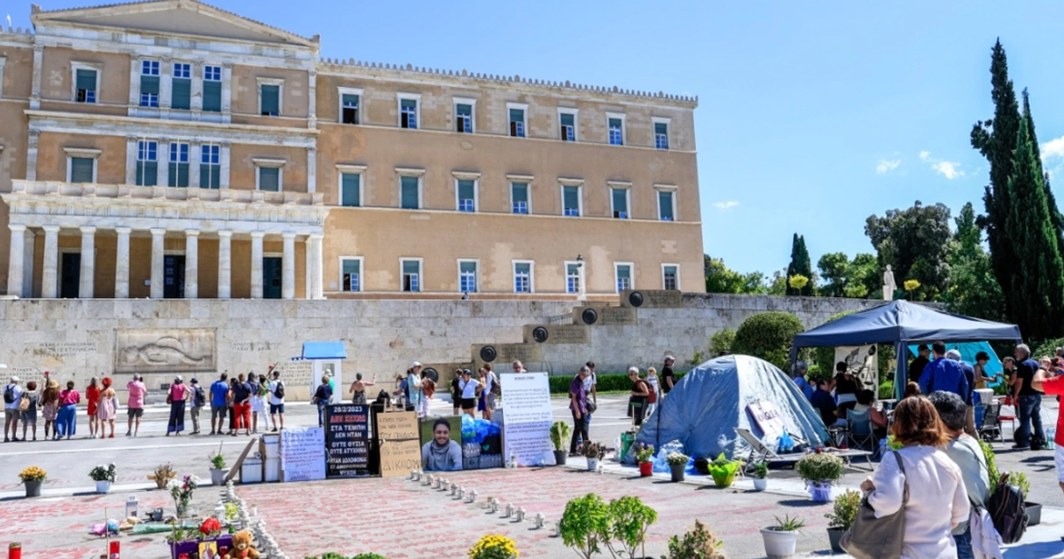 Ο Σ.Ε.Ο.Β. δηλώνει την αλληλεγγύη του προς τους απεργούς πείνας Πάνο Ρούτσι, Δημήτρη Οικονομόπουλο και Αναστασία Τσαλαμίδα
