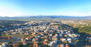 Το ΠΑΣΟΚ-ΚΙΝ.ΑΛ. Θήβας για την επίσκεψη κυβερνητικού κλιμακίου: «Μάλλον καλύτερο το τσάι και η συμπάθεια σε κεντρικό πολιτικό γραφείο των Θηβών»