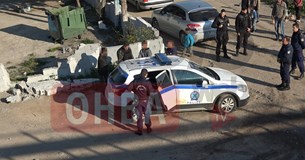 Έκτακτο: Μεγάλη αστυνομική επιχείρηση στον καταυλισμό των Ρομά στη Θήβα